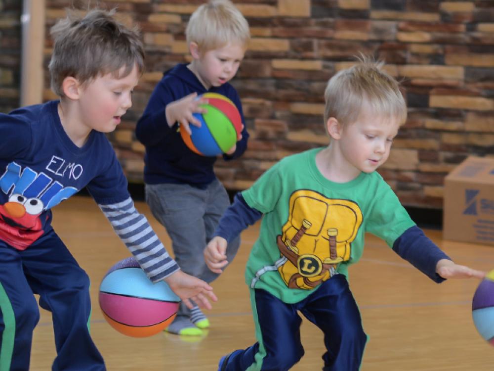 children playing basketball